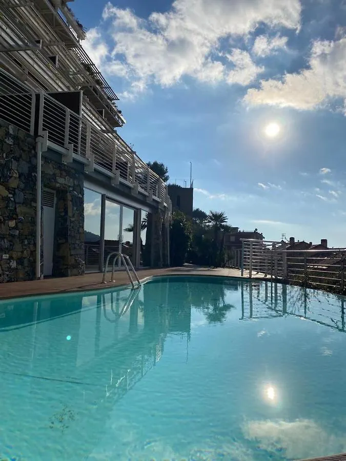Exclusive Apartment Alassio With Sea View Itálie